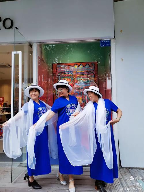 复古与文艺并存 文艺创作的时光织锦